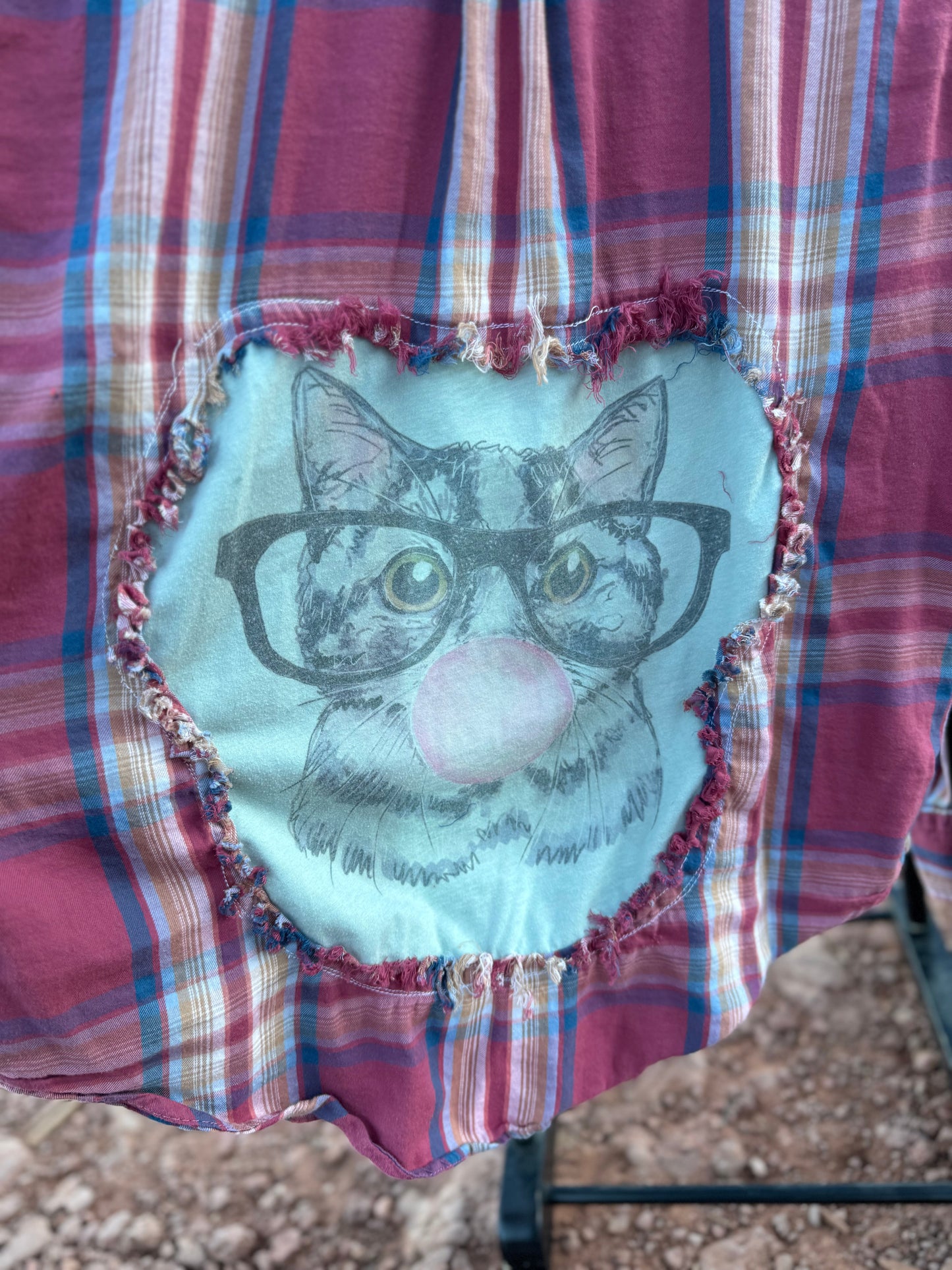 Bubblegum Cat Flannel (L)